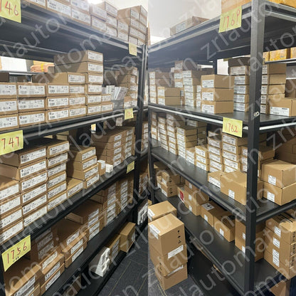 New Factory Sealed AB 1768-L43 Controller PLC - COMPACTLOGIX