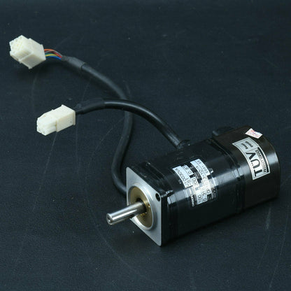 Used Omron Servo Motor R88M-U10030VA-S1 in good condition - OMRON