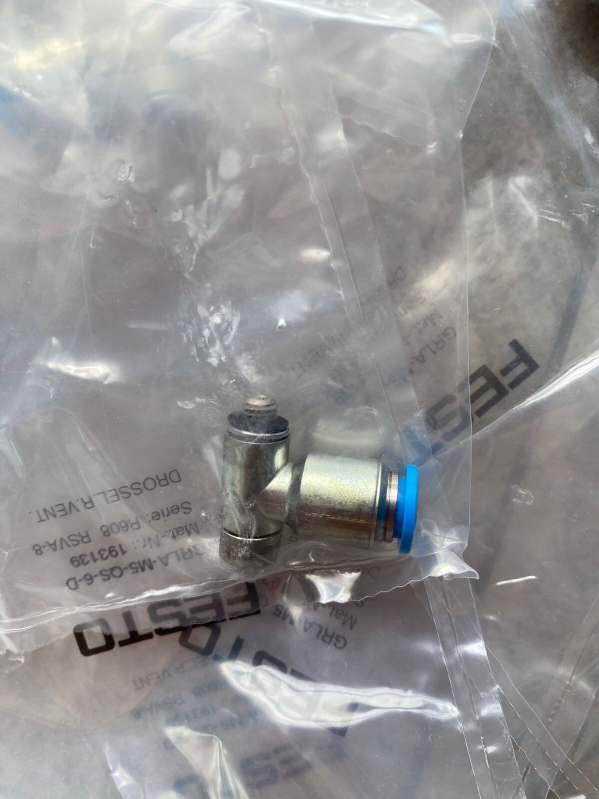 new 1PC Festo GRLA-M5-QS-6-D 193139 One-way Flow Control Valve 193139 - FESTO
