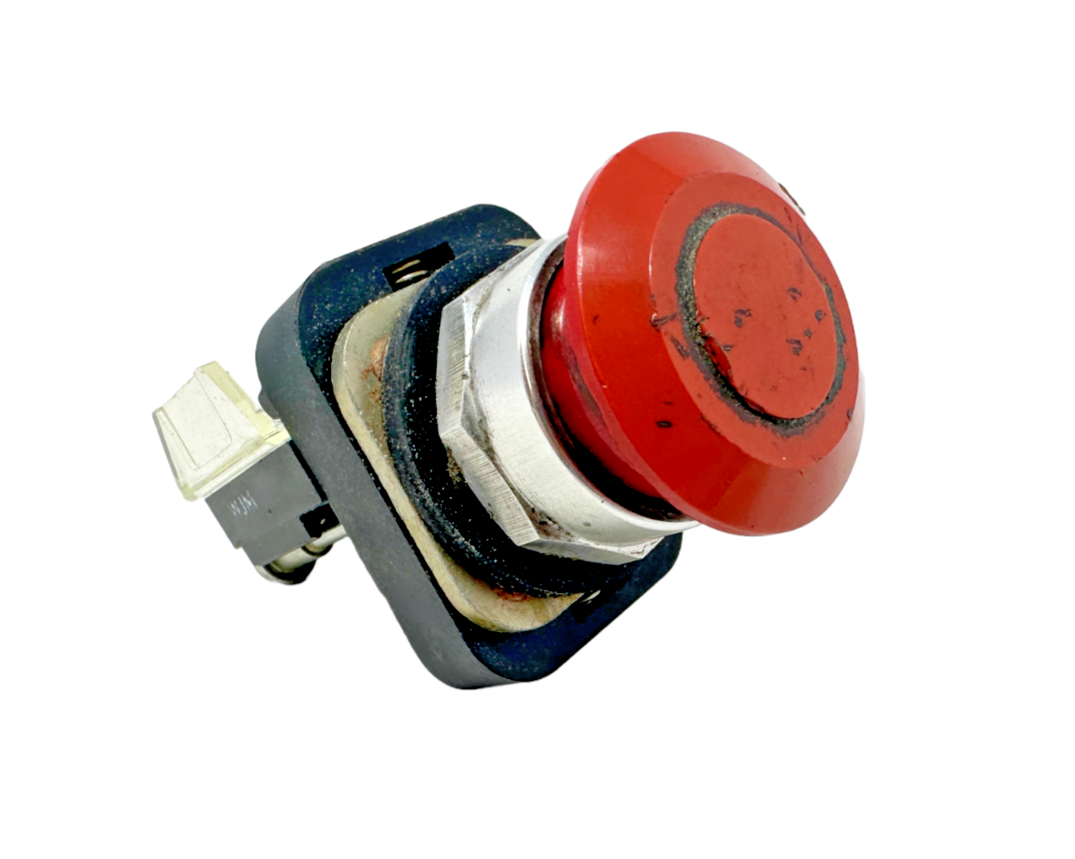 used Allen Bradley 800T-FXA5 Red Pushbutton - ALLEN BRADLEY