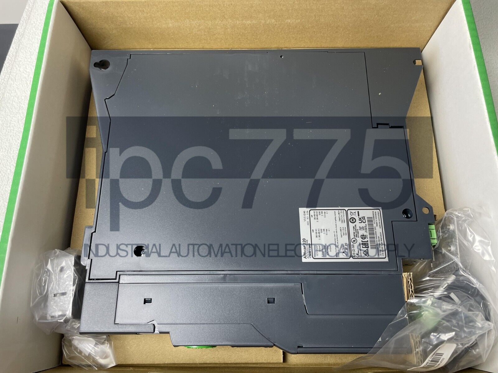 SCHNEIDER ATV320U15N4B Frequency Converter with Box 1.5kW 380-500V - SCHNEIDER