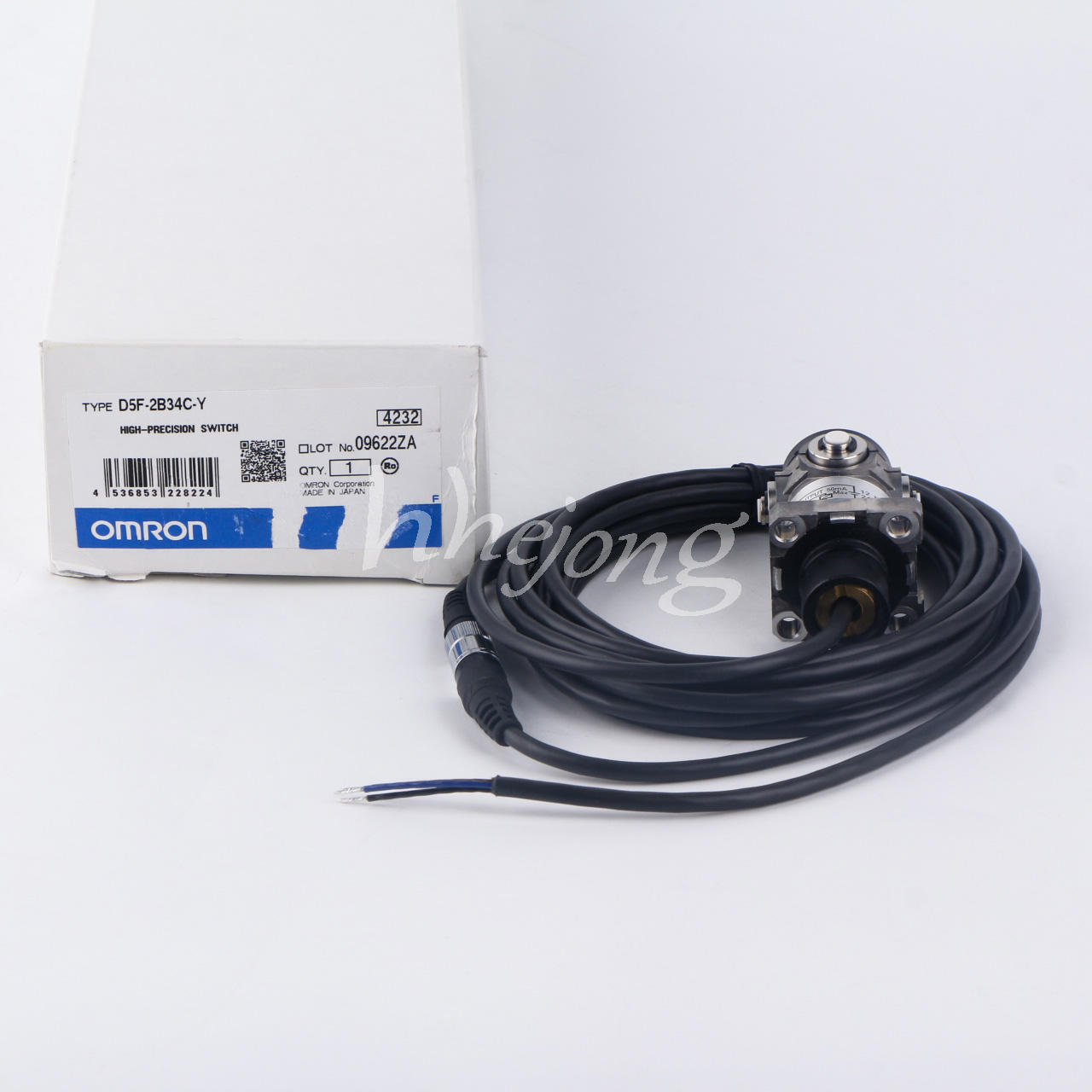 Omron HIGH-PRECISION SWITCH D5F-2B34C-Y - OMRON