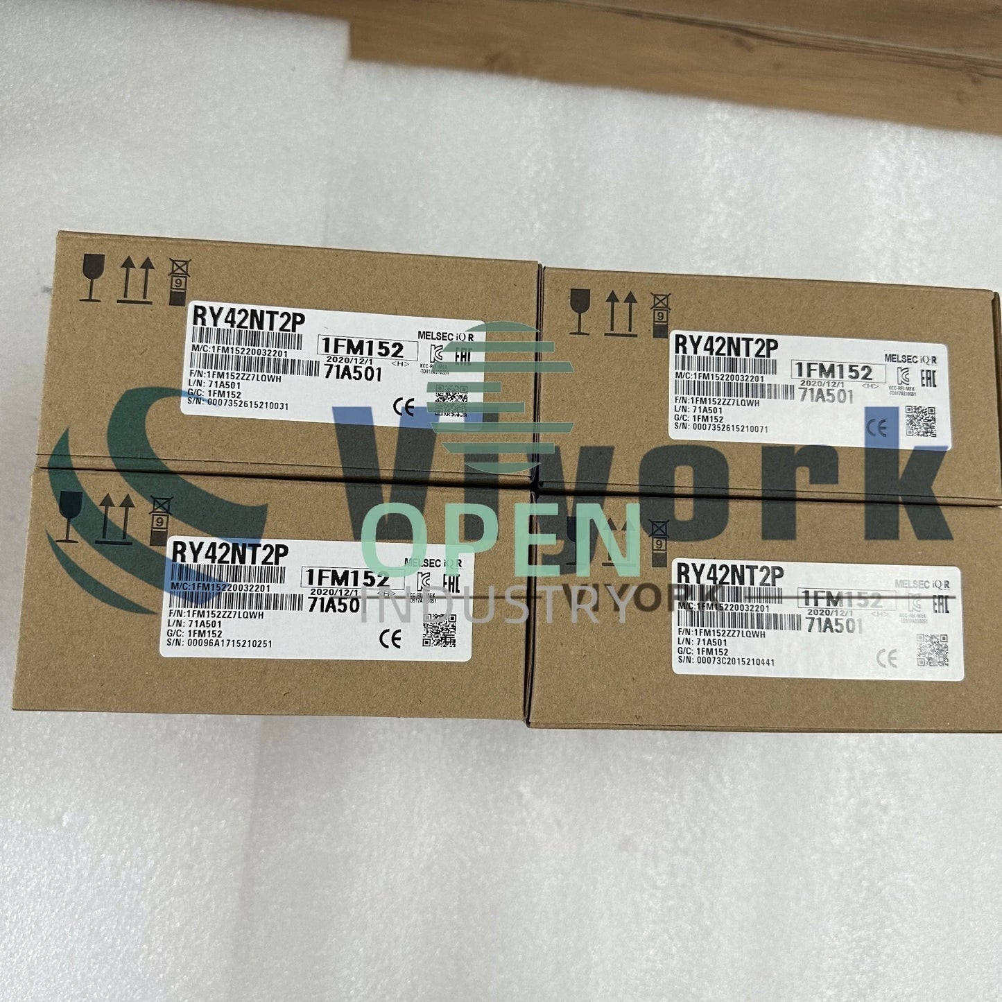 1PCS Mitsubishi RY42NT2P PLC MODULE