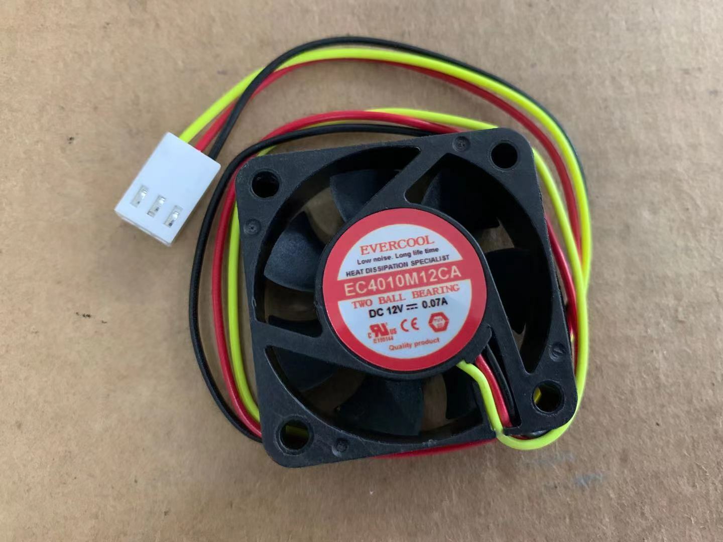 new EVERCOOL EC4010M12CA Mute cooling fan DC12V 0.07A 40*40*10mm 3wire