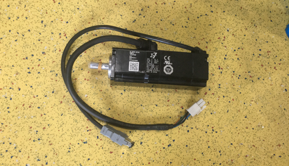 YASKAWA SGM7J-01A7C6E AC SERVO MOTOR SGM7J01A7C6E