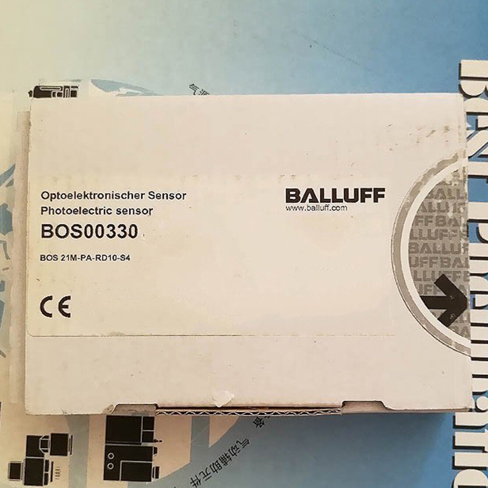 new 1pcs  balluff Photoelectric sensor BOS 21M-PA-RD10-S4 SHIP