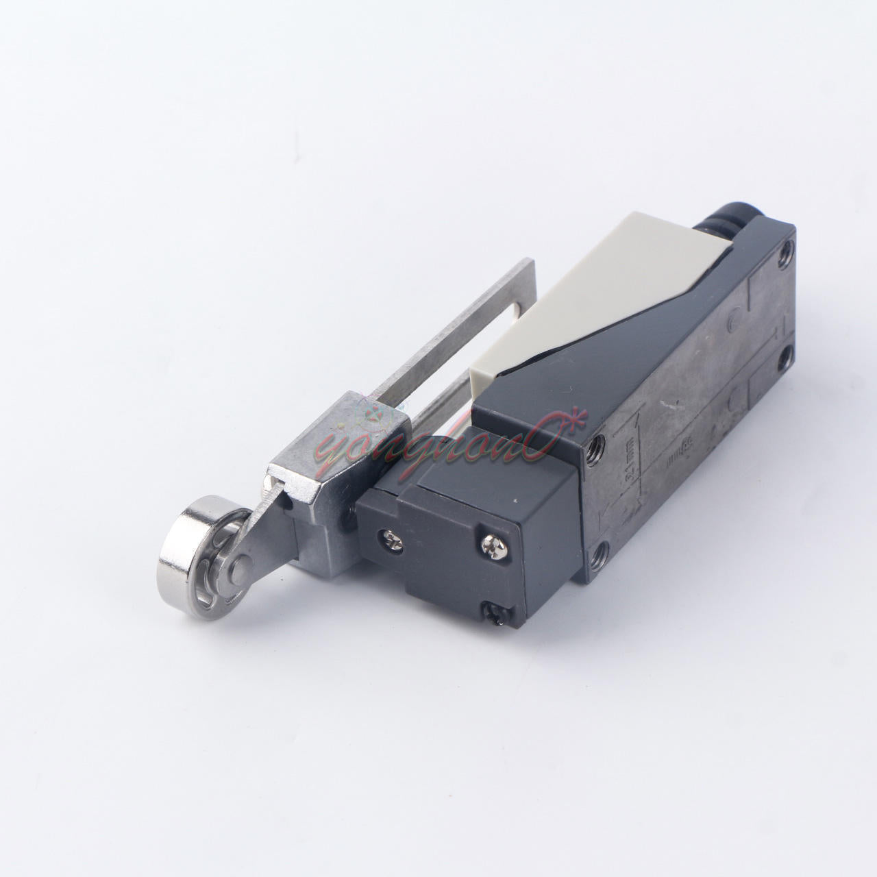 5-Piece Omron Limit Switch D4V-8108SZ - OMRON