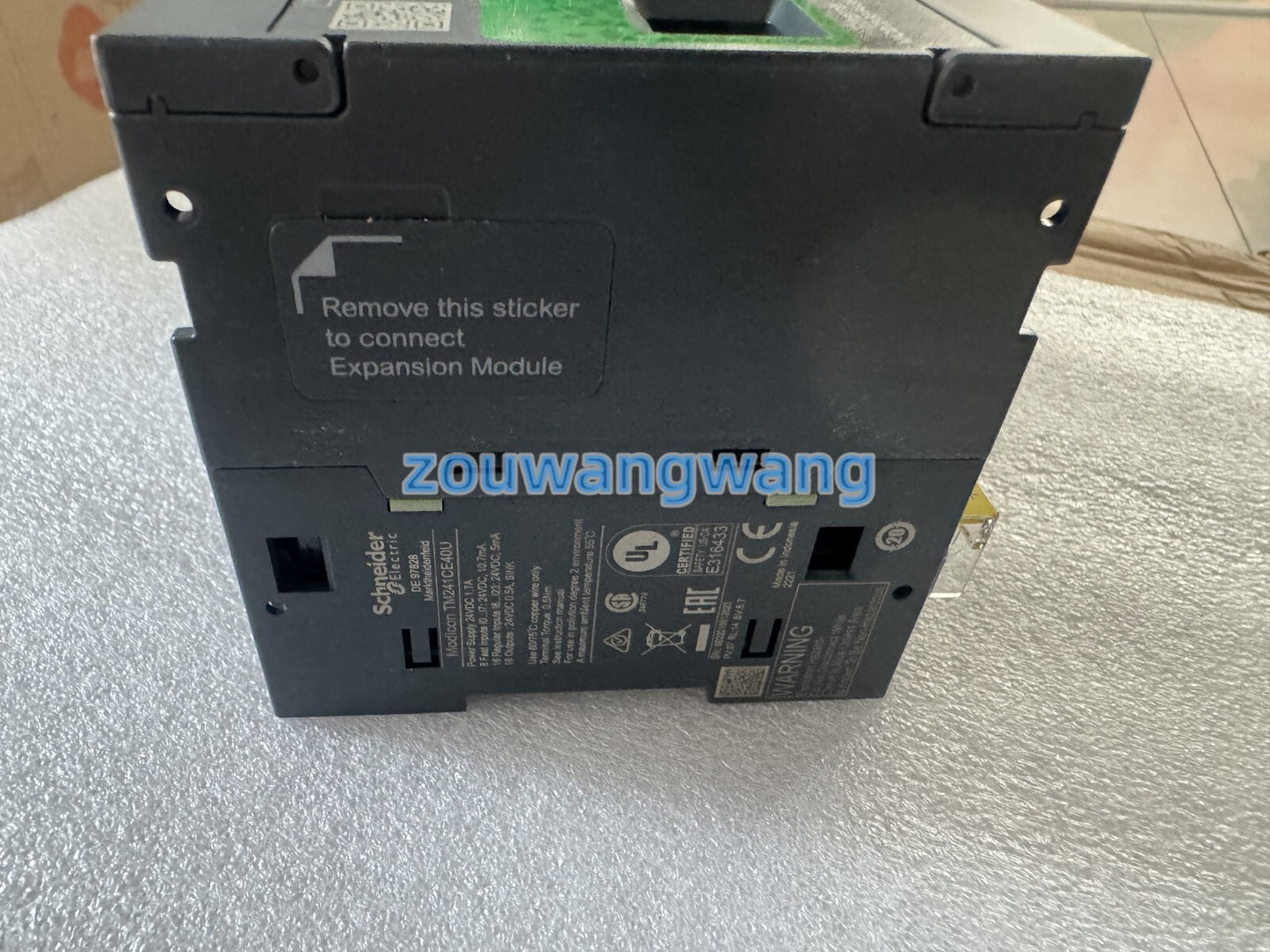 new TM241CE40U programmable logic controller module for fast deli