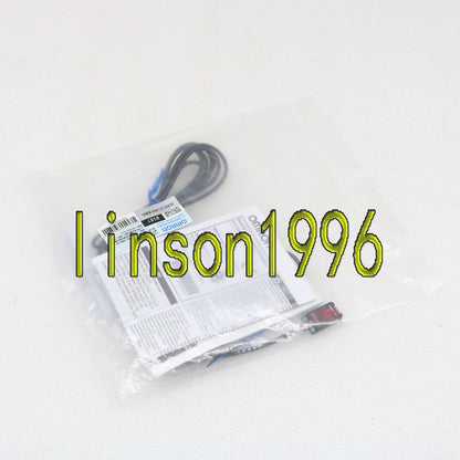 OMRON Photoelectric Sensor E3T-FL11 2M 1-Year Smart Sensor - OMRON