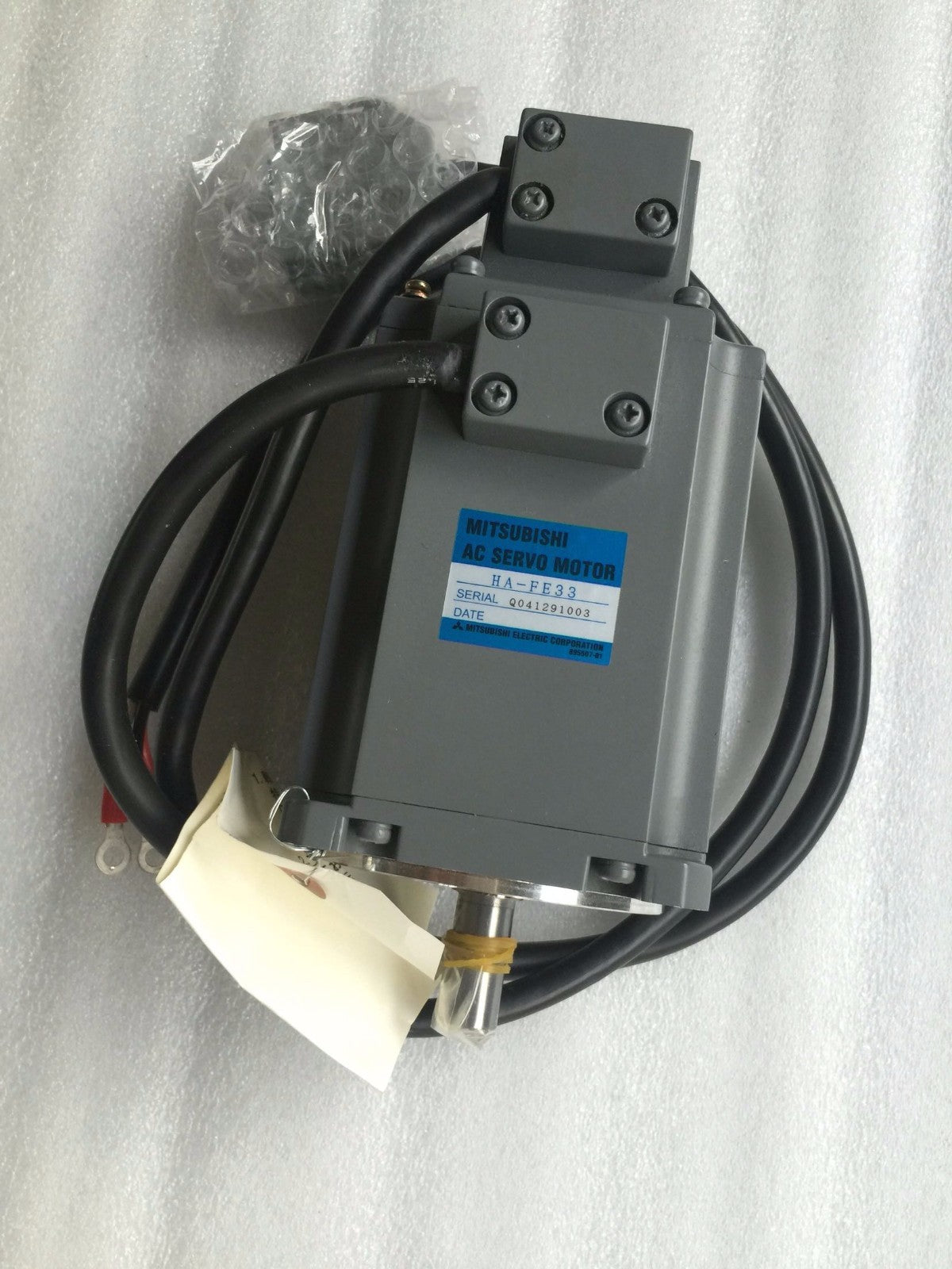 MITSUBISHI AC SERVO MOTOR HA-FE33 HAFE33