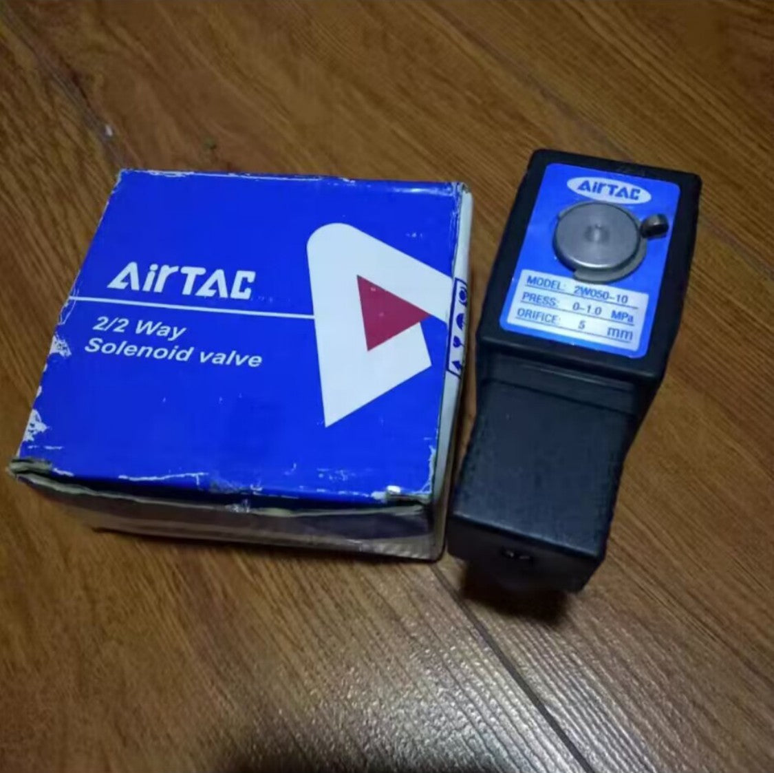 1PCS AirTAC 2W05010A 2W050-10 220VAC Solenoid Valve Free Ship