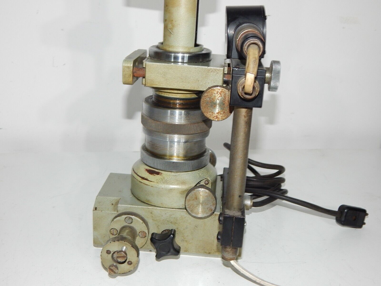 used Measuring device used for various measurements in laboratory and industrial settings with high precision measurements zeiss jena model - CARL ZEISS JENA
