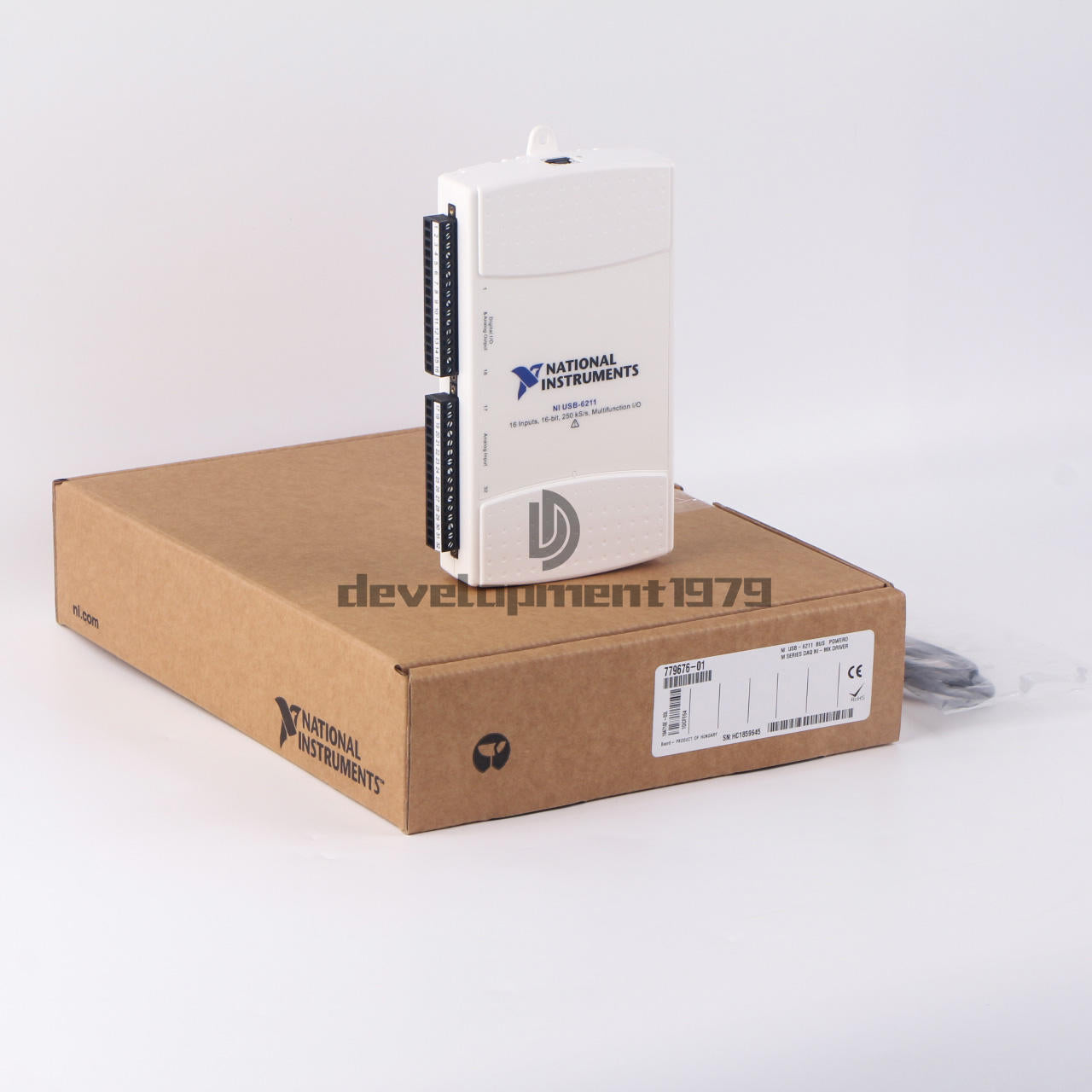 new 1PCS  NI USB-6211 capture card 779676-01 M series multifunction DAQ