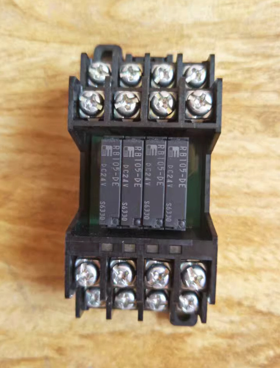 1PC  Fuji RS4N-DE RS4NDE 24VDC Relay Unit  Free Ship