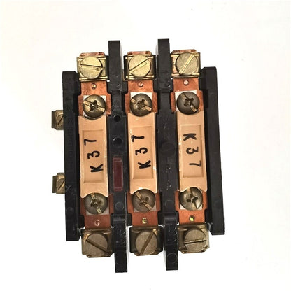 1PCS  Furnas 48DC37AA4 Full Voltage Starter 600v AC