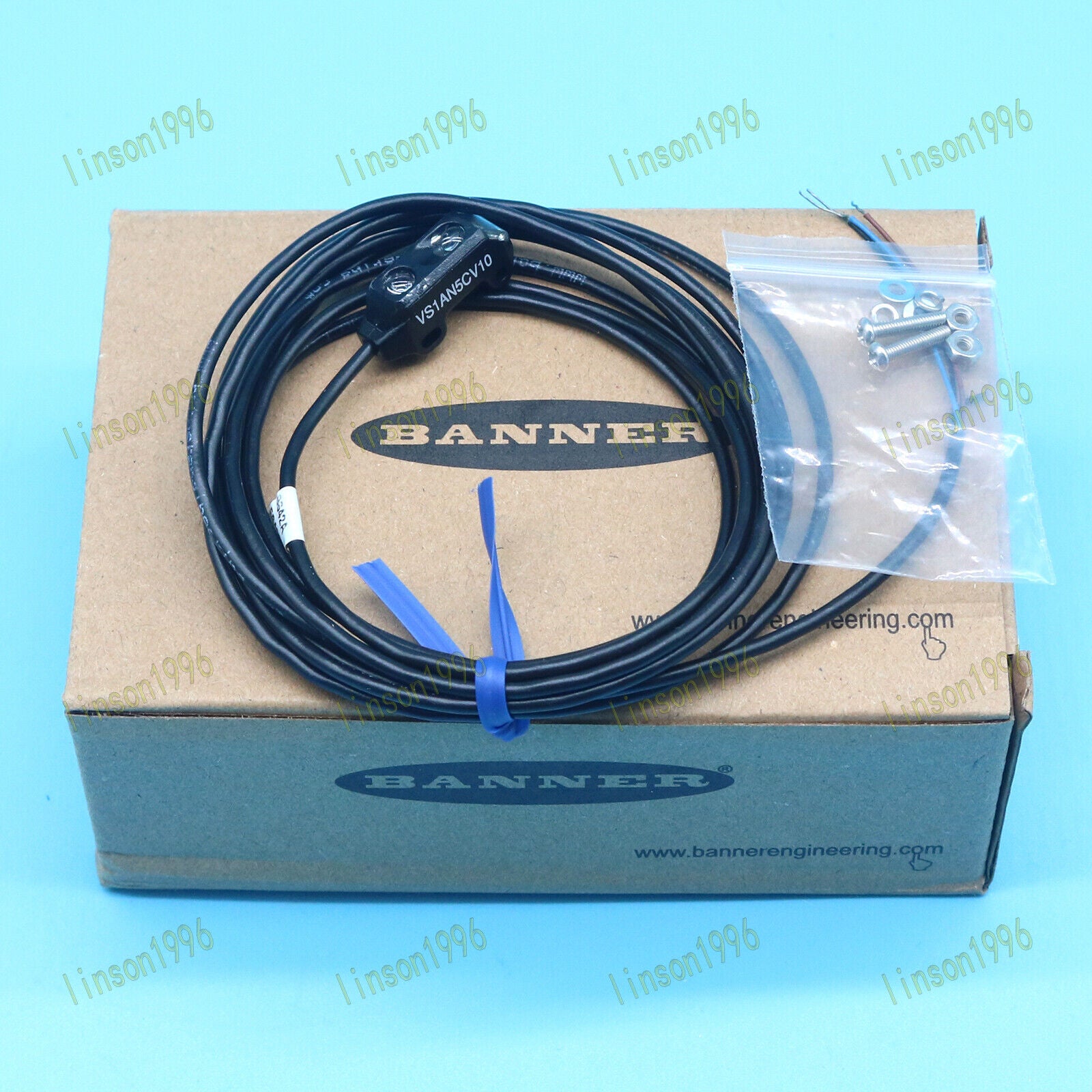 new  BANNER Photoelectric Sensor VS1AN5CV10 In Box Ship BANNER