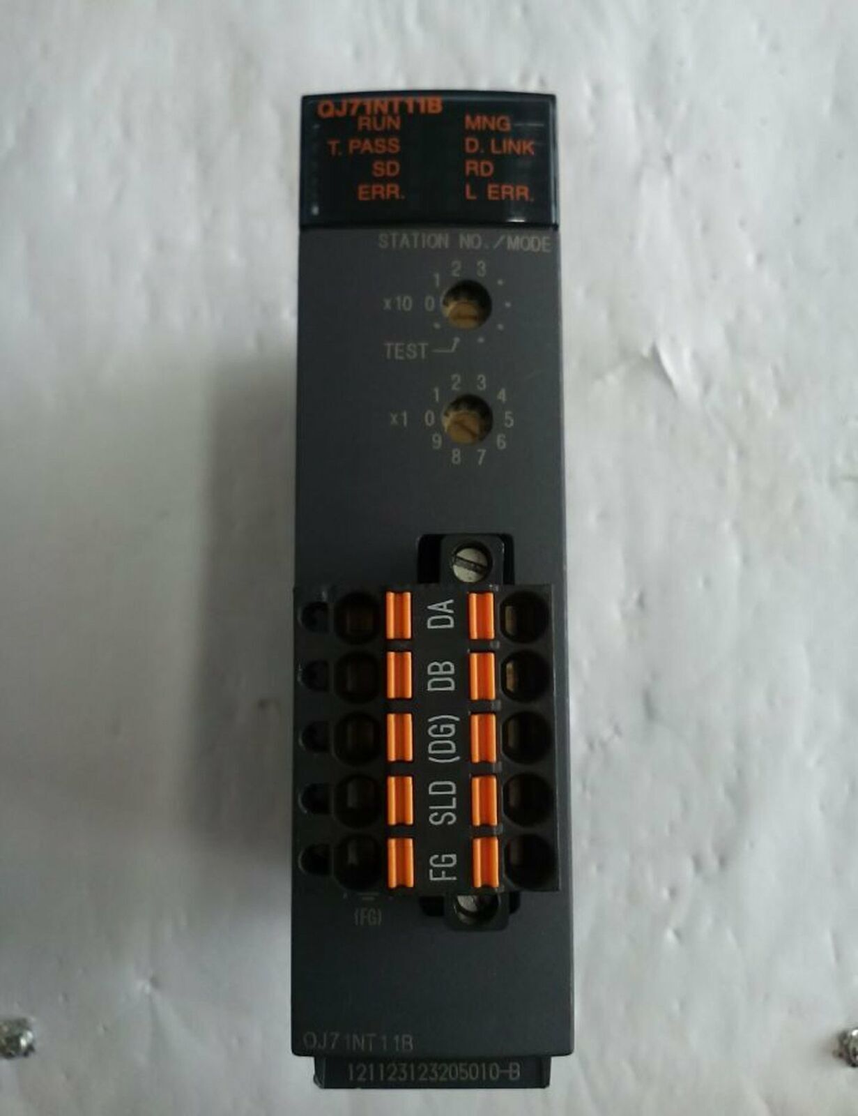 Mitsubishi ONE QJ71NT11B - High-Quality Used Item - MITSUBISHI