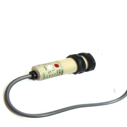 OMRON E3F2-DS30C4 Proximity Sensor - OMRON