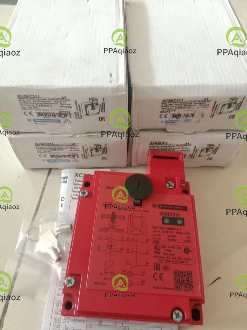 Schneider Safety Door Switch XCSE7311 - SCHNEIDER ELECTRIC