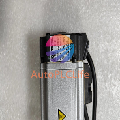 1PCS Panasonic MSMD042P1A PLC