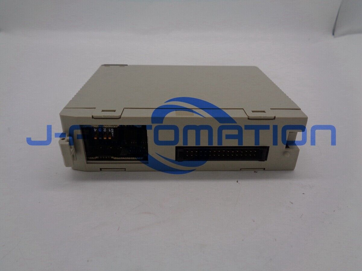 new 1pcs Omron Unit C200H-AD003 C200HAD003 in Box - OMRON