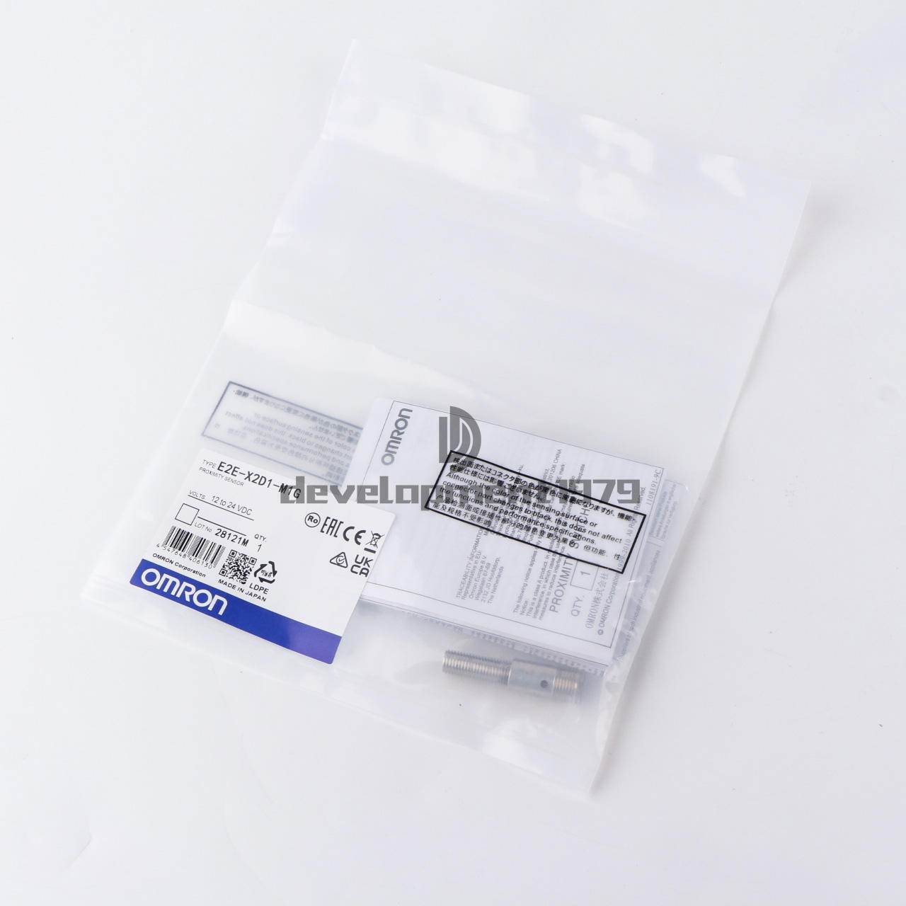 Omron Proximity Switch E2E-X2D1-M1G - OMRON