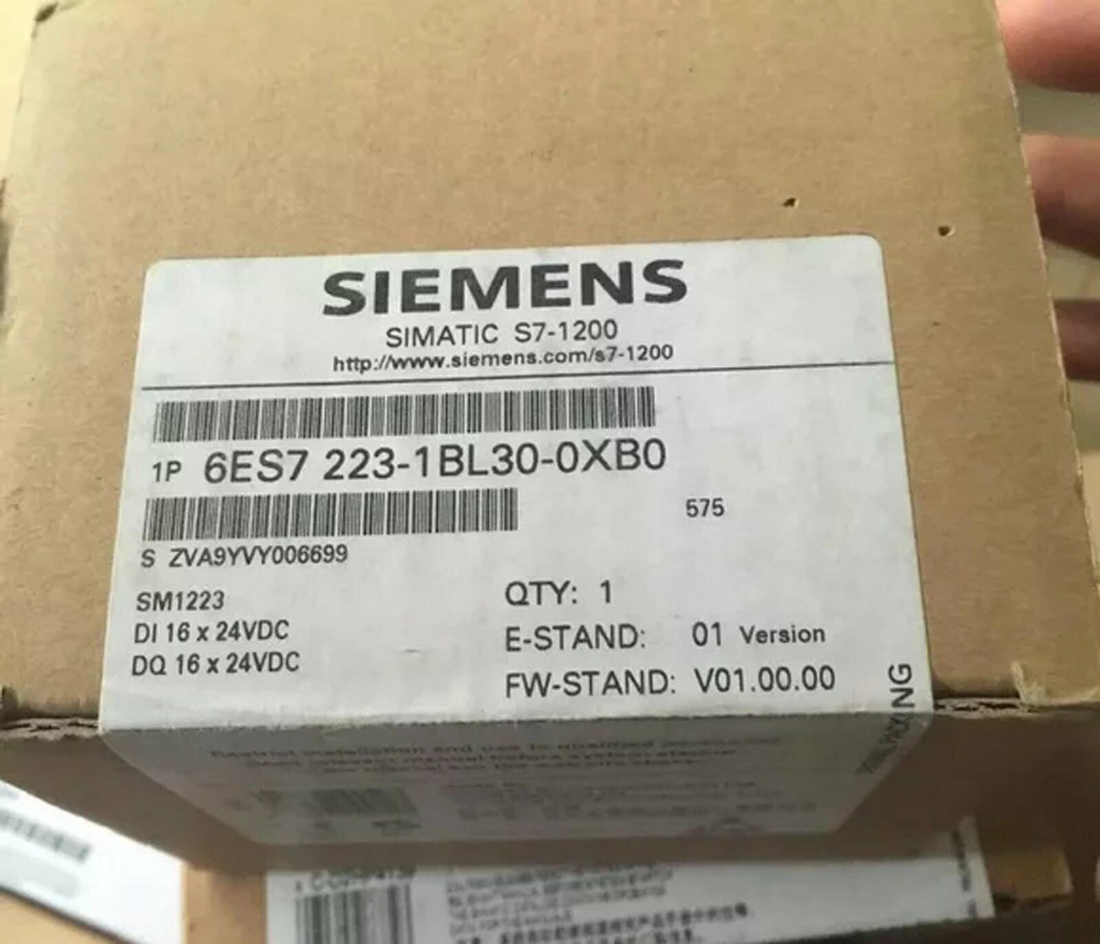 new  In Box Siemens 6ES7223-1BL30-0XB0 6ES7 223-1BL30-0XB0 One year