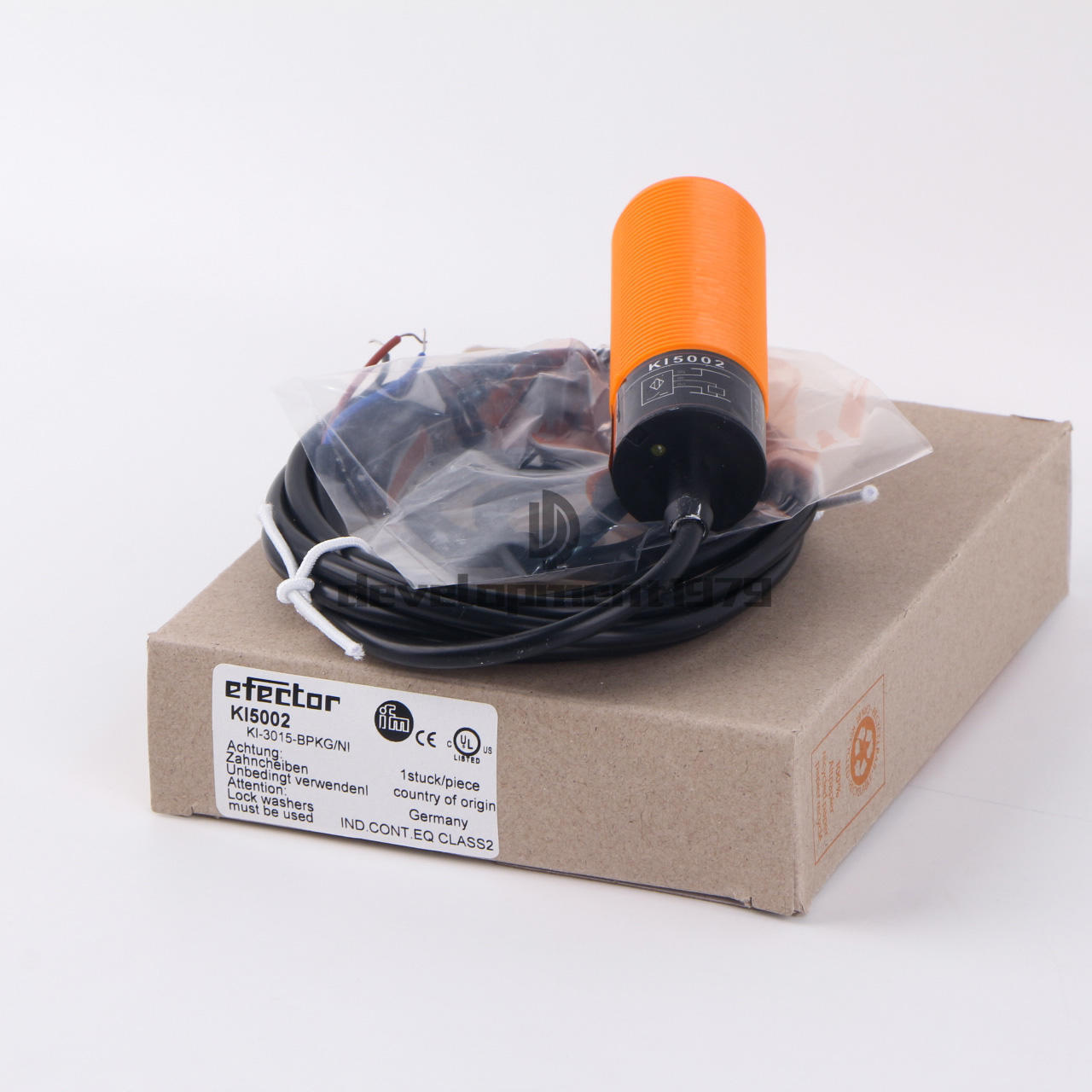 new 1PCS IFM Efector KI5002 KI-3015-BPKG/NI Capacitive Sensor 10-36VDC M30x1.5