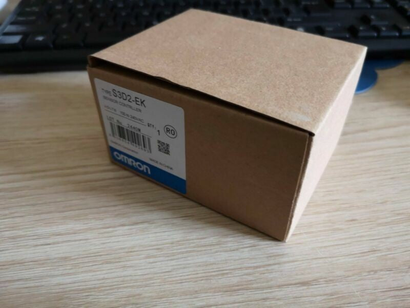 1PC Omron S3D2-EK S3D2EK Sensor Controller In Box