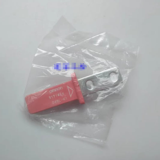 10PCS/1Bag  Omron D4BL-K1 D4BLK1 Door Lock Switches  Free Ship