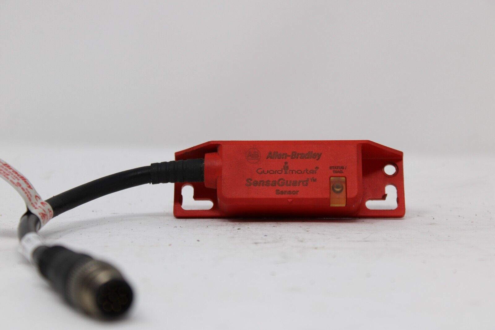 used Allen Bradley 440N-Z21SS2HN Sensor - ALLEN BRADLEY
