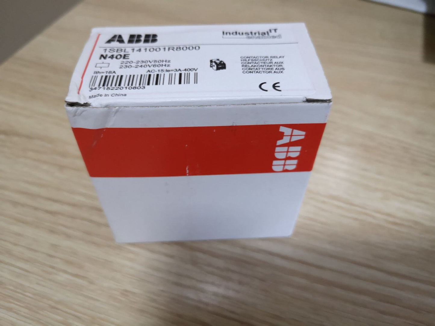 1PCS  ABB N40E Auxiliary Relay In Box 220-230V50Hz 230-240V60Hz