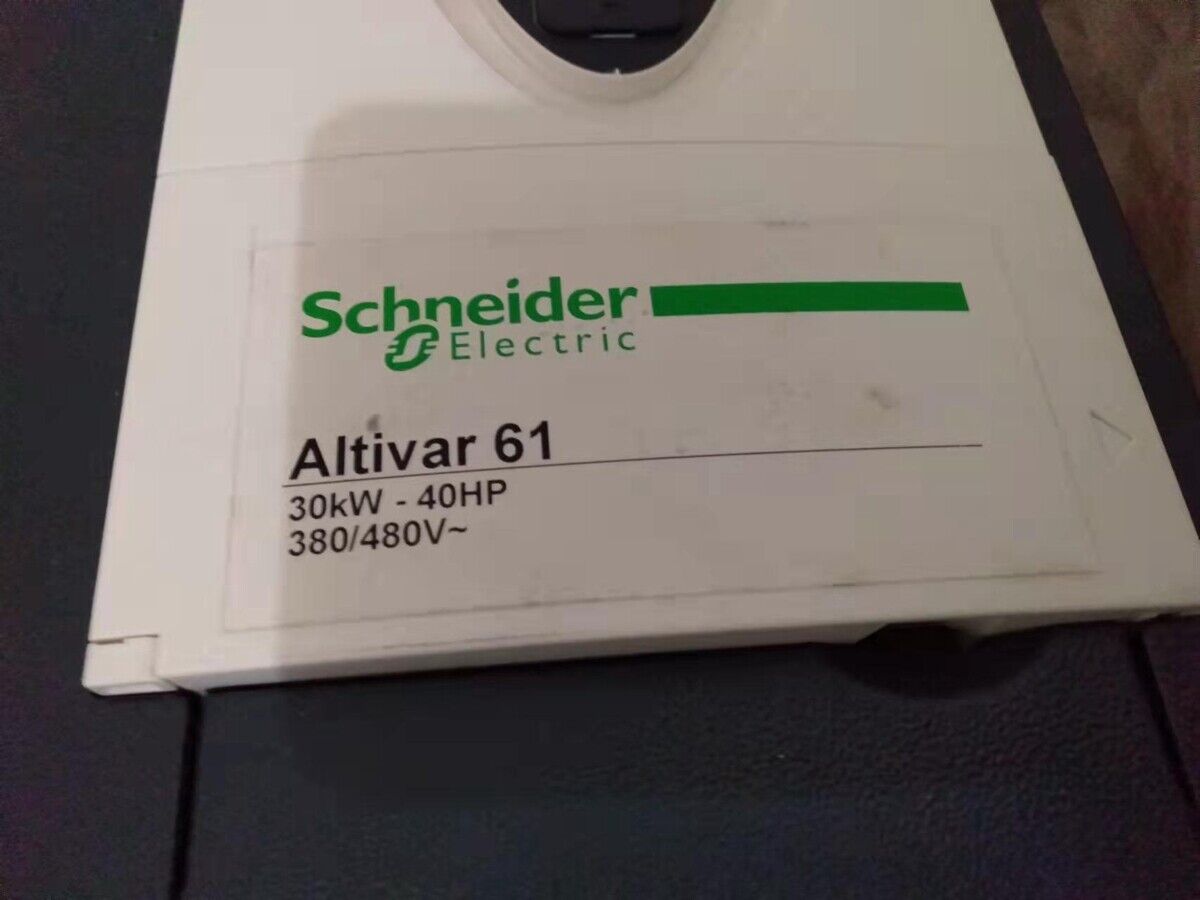 SCHNEIDER ATV61HD30N4Z 30KW 40HP AC DRIVE Inverter - SCHNEIDER