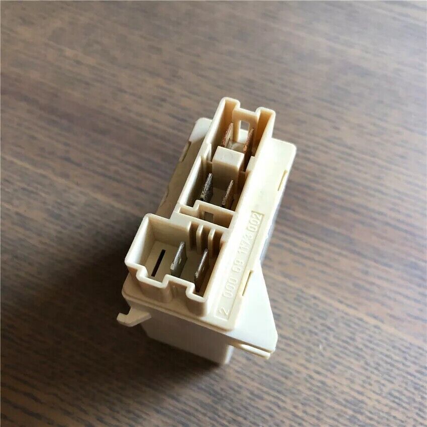 Schrack 041931030100 Automotive Relay 16A 250VAC 220-240VAC 50/60Hz