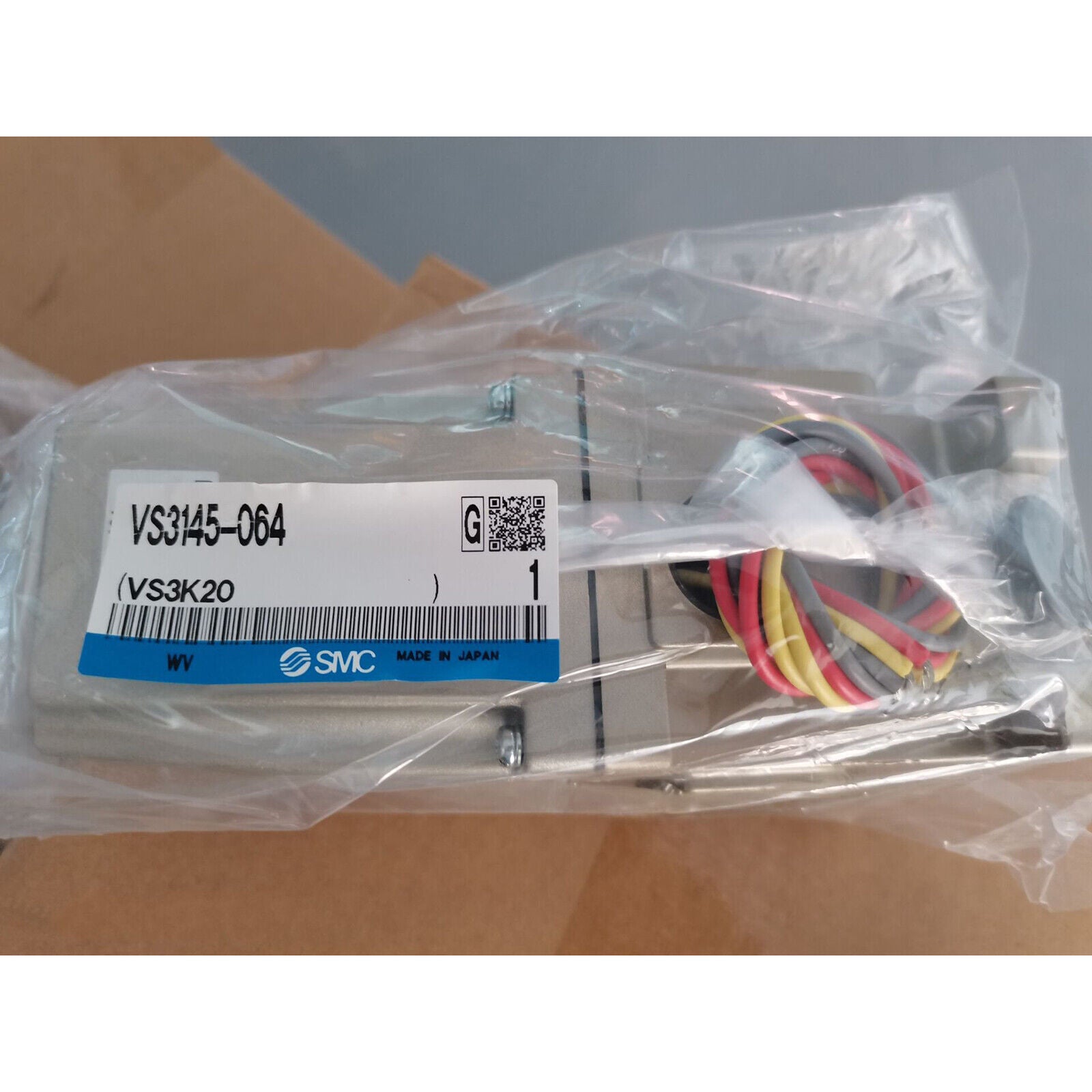 New One SMC Three-way Solenoid Valve VS3145-064 - SMC