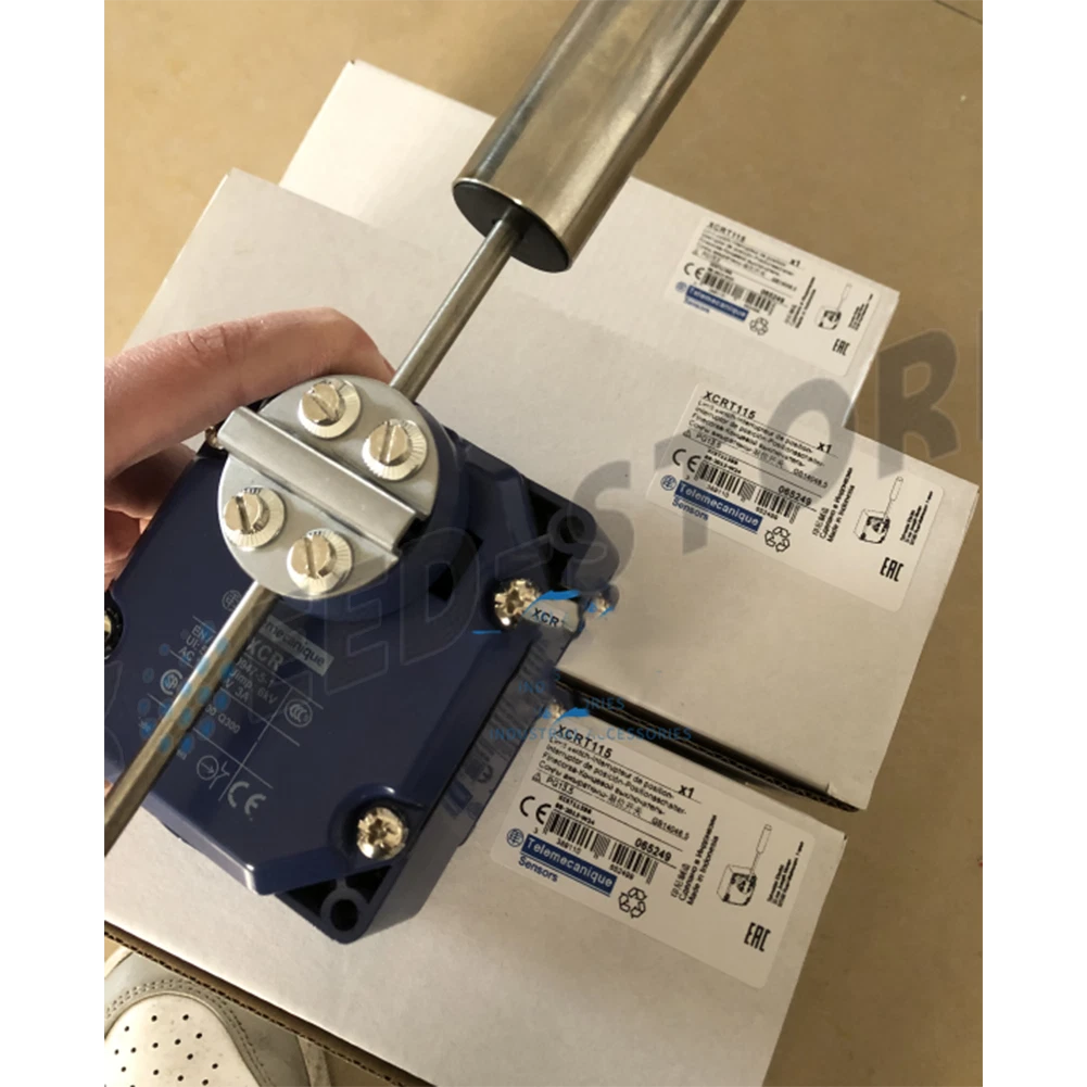1PCS Telemecanique XCRT115 Limit Switch