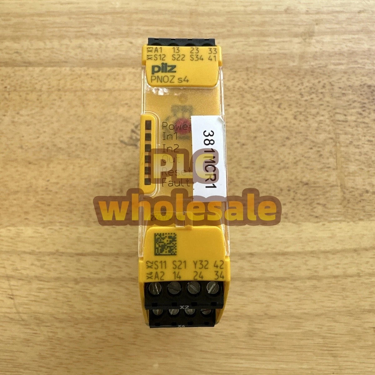 1PCS 750104 PILZ PNOZ S4 24VDC Safety Relay Quality Goods Fast Ship