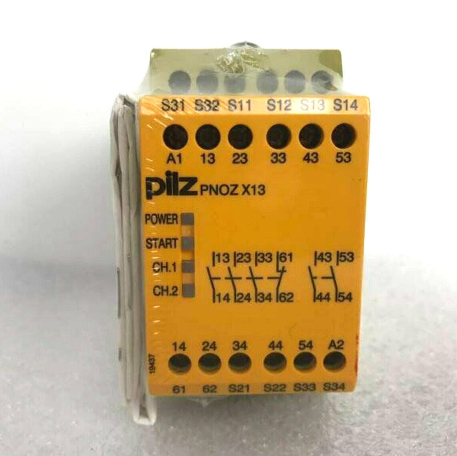 new  PILZ PNOZ X13 774549 Safety Relay 24VDC