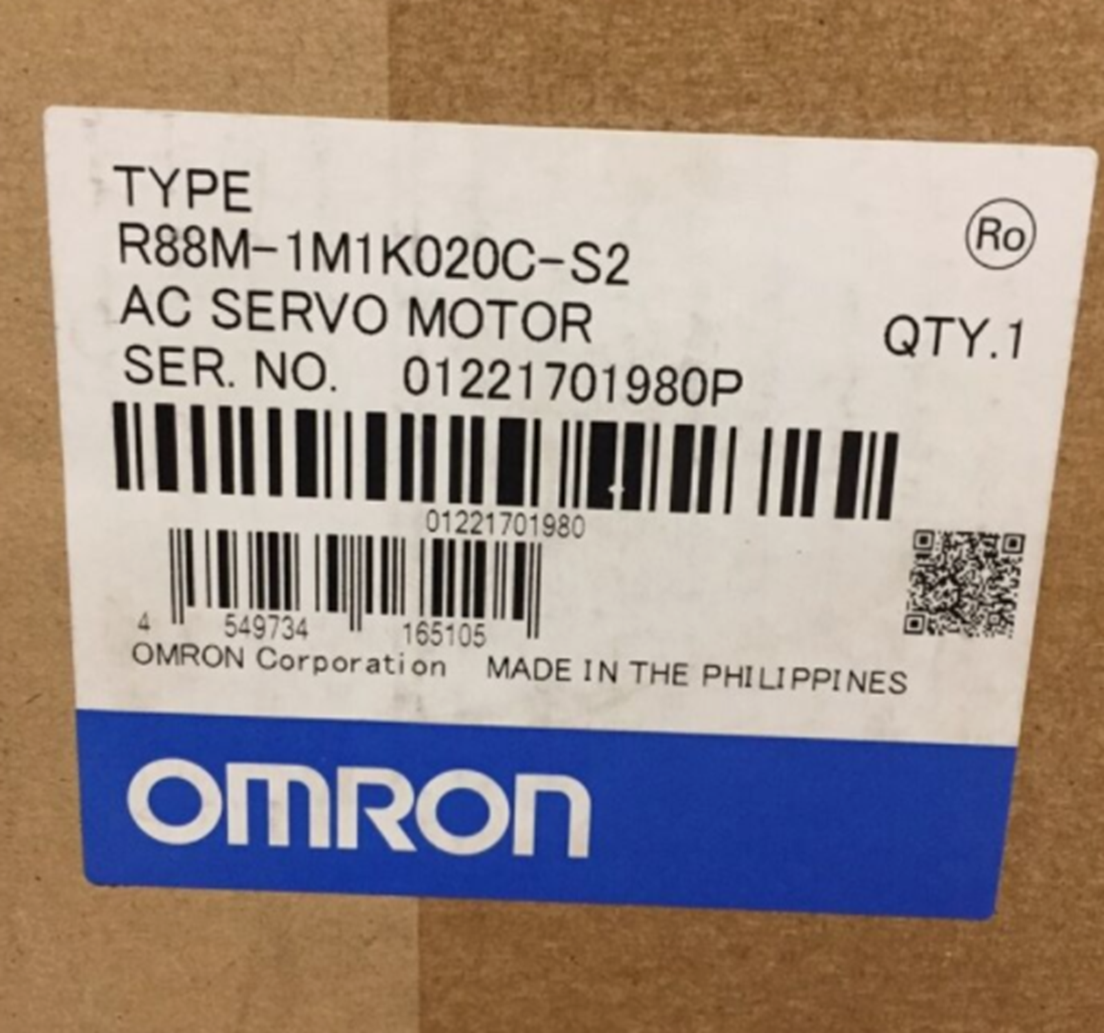 OMRON R88M1M1K020CS2 AC Servo Motor in Box - OMRON