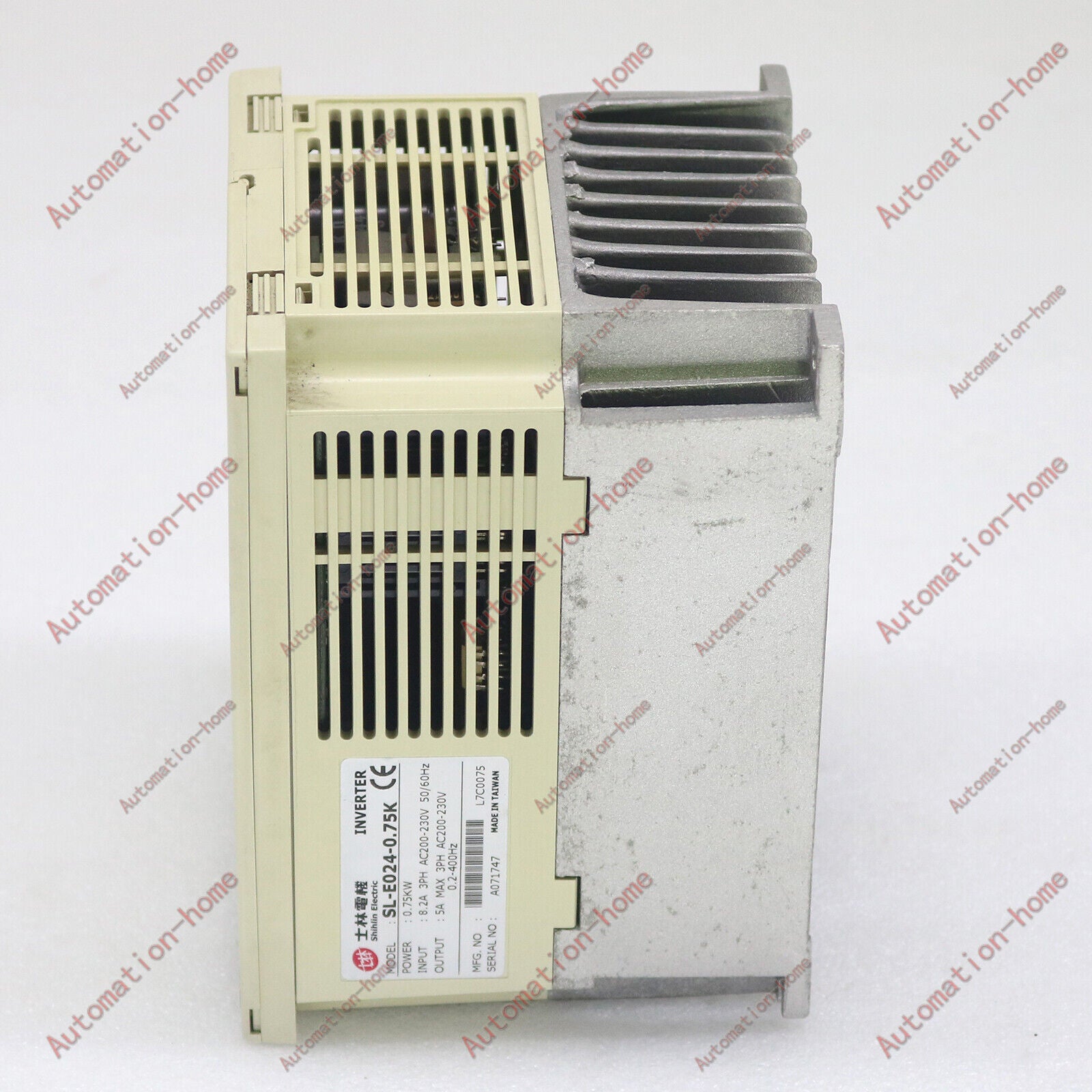 used 1PC  For Shihlin SL-E024-0.75K Frequency Converter