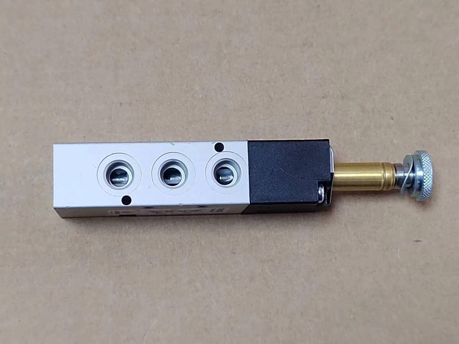 new 1Pcs CAMOZZI solenoid valve 358-015-02 - CAMOZZI