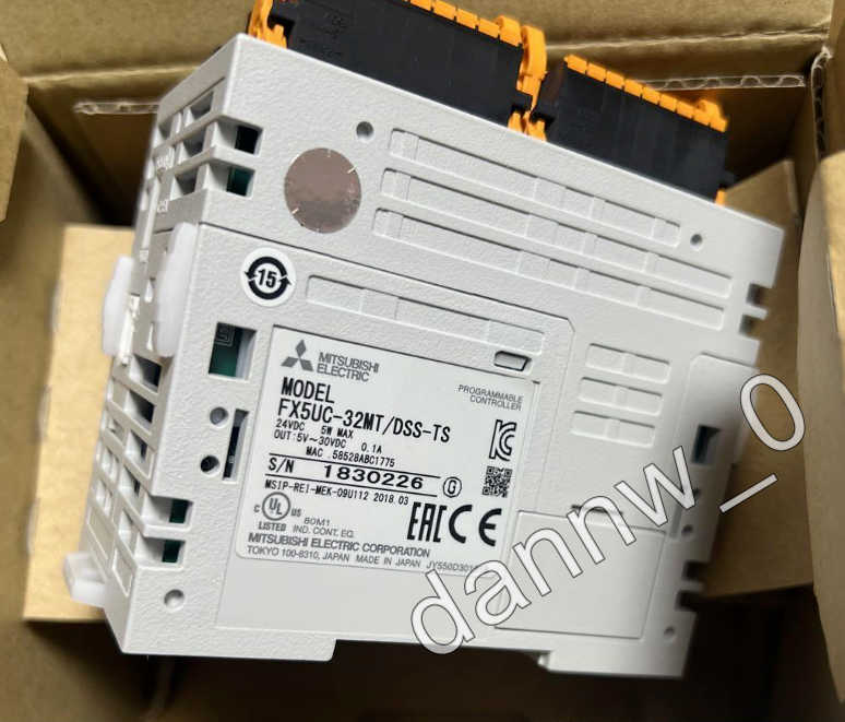MITSUBISHI FX5UC-32MT/DSS-TS programmable controller - MITSUBISHI
