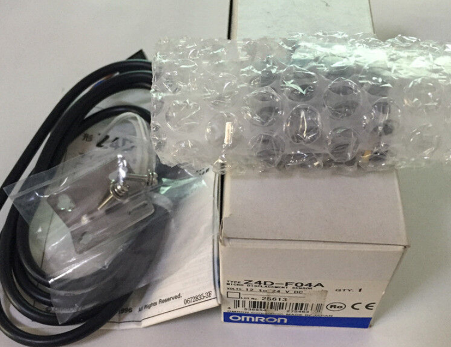 Omron Z4D-F04A Proximity Switch - OMRON