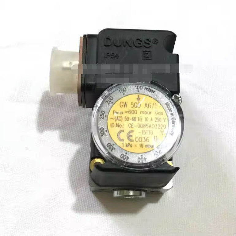 1PC  Dungs GW500A6/1  Pressure Switch In Box