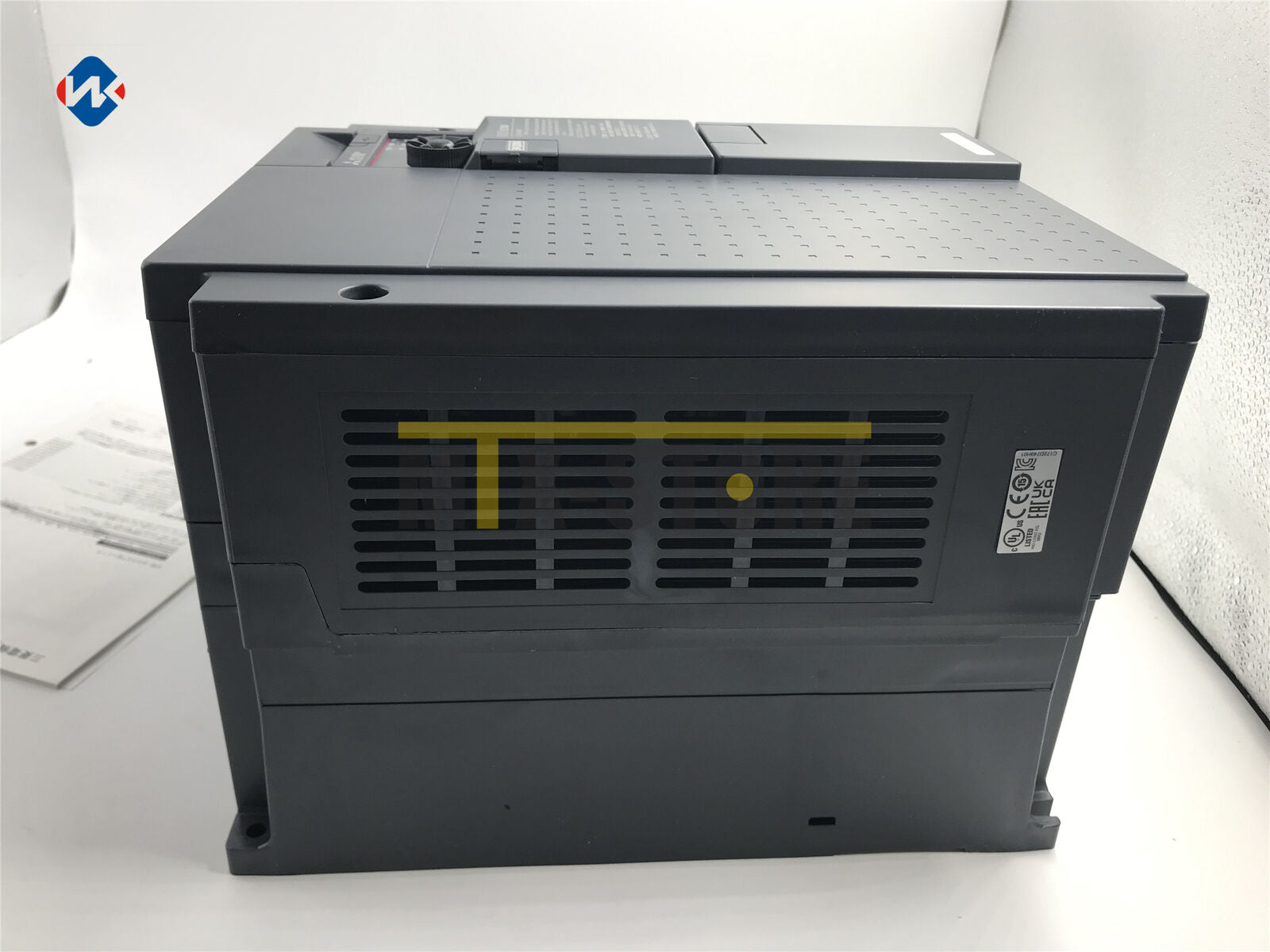 new 1PCS In Box MITSUBISHI FR-E720-11K - MITSUBISHI