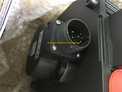 new 1PCS ONES Mitsubishi HC-SFS702 - MITSUBISHI