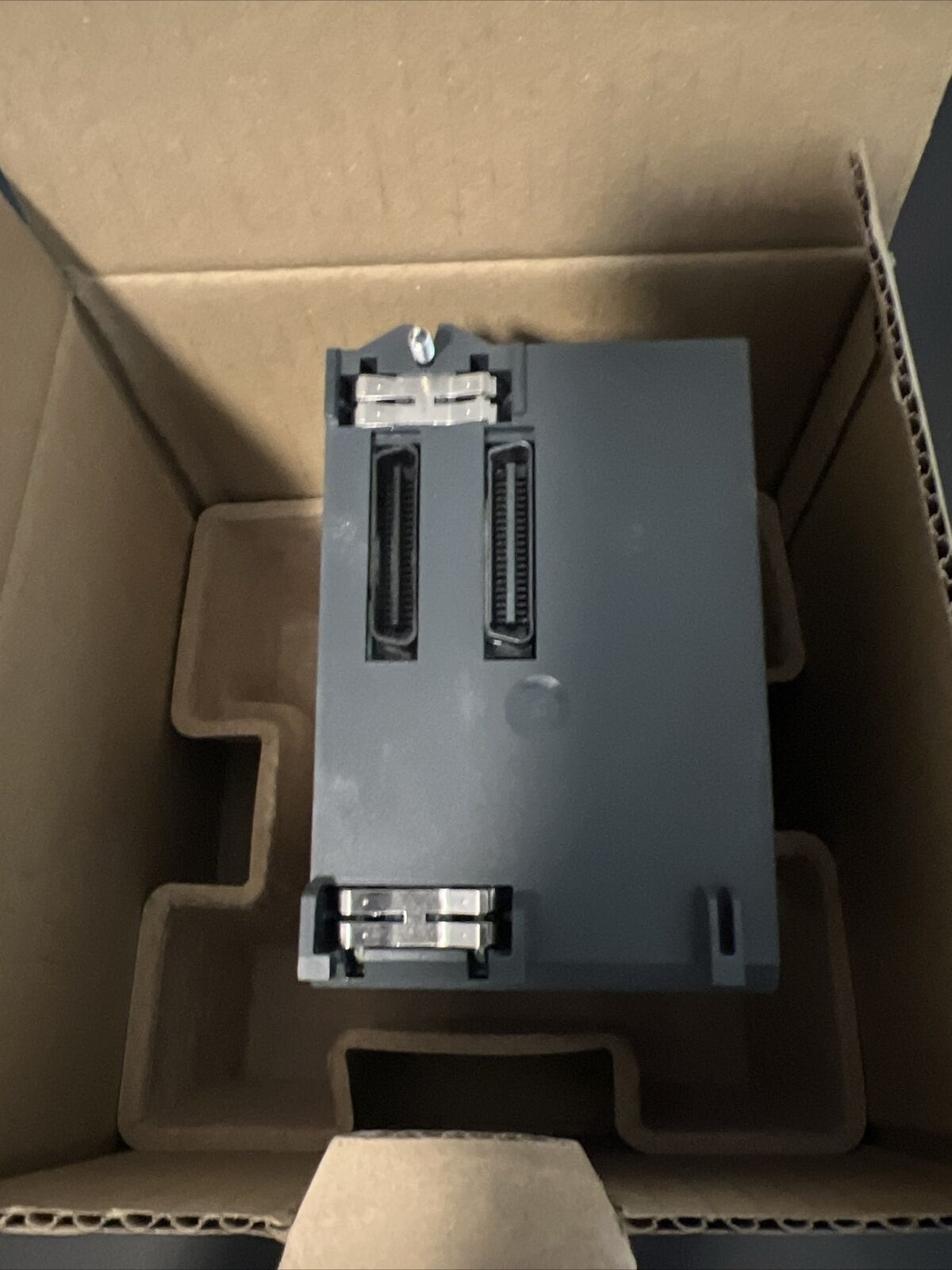 new SCHNEIDER BMXCPS2010 DC Power Supply, Modicon 390900 Standard Isolated - SCHNEIDER ELECTRIC