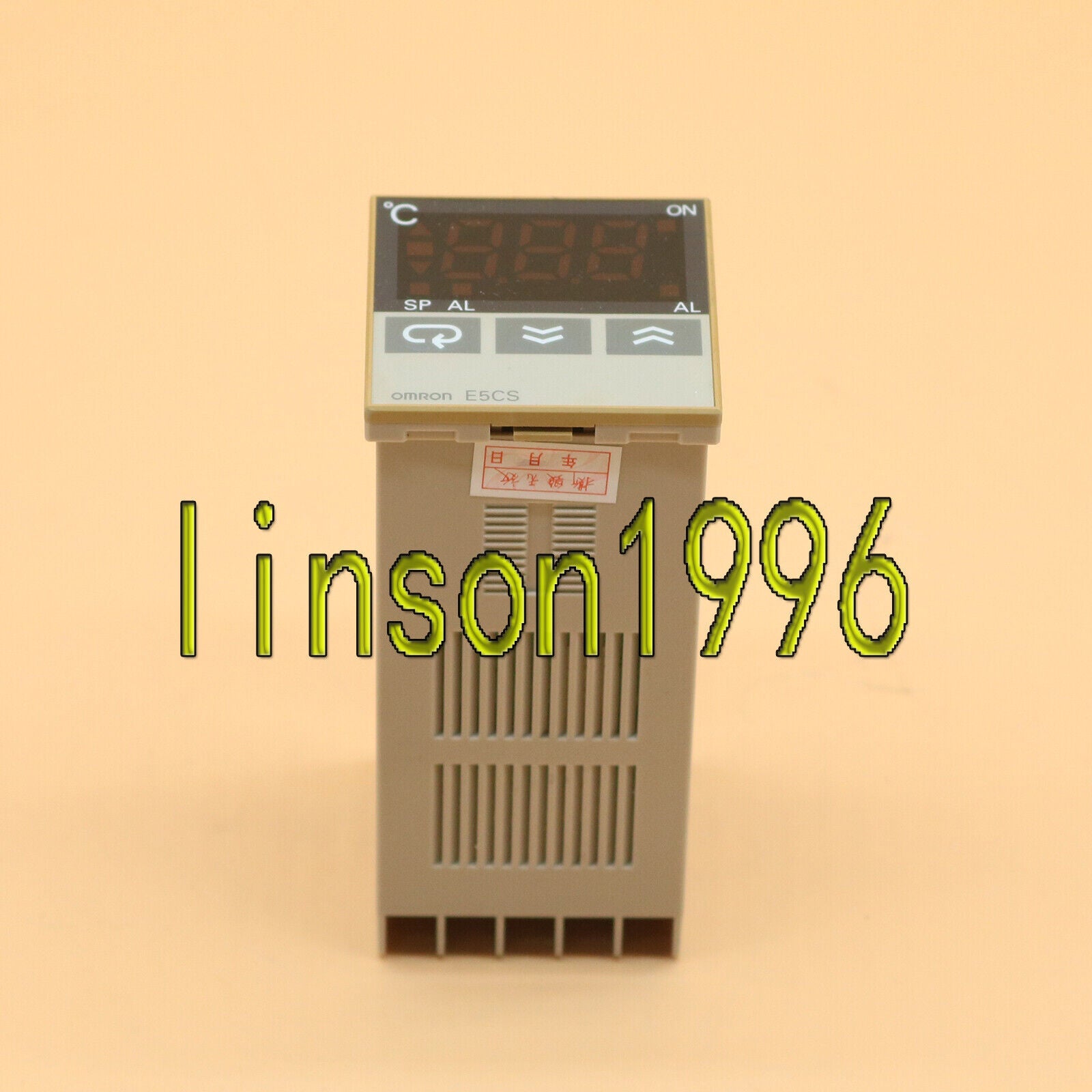 new ONE  Omron E5CS-R1KJX 100-240VAC Temperature Controller