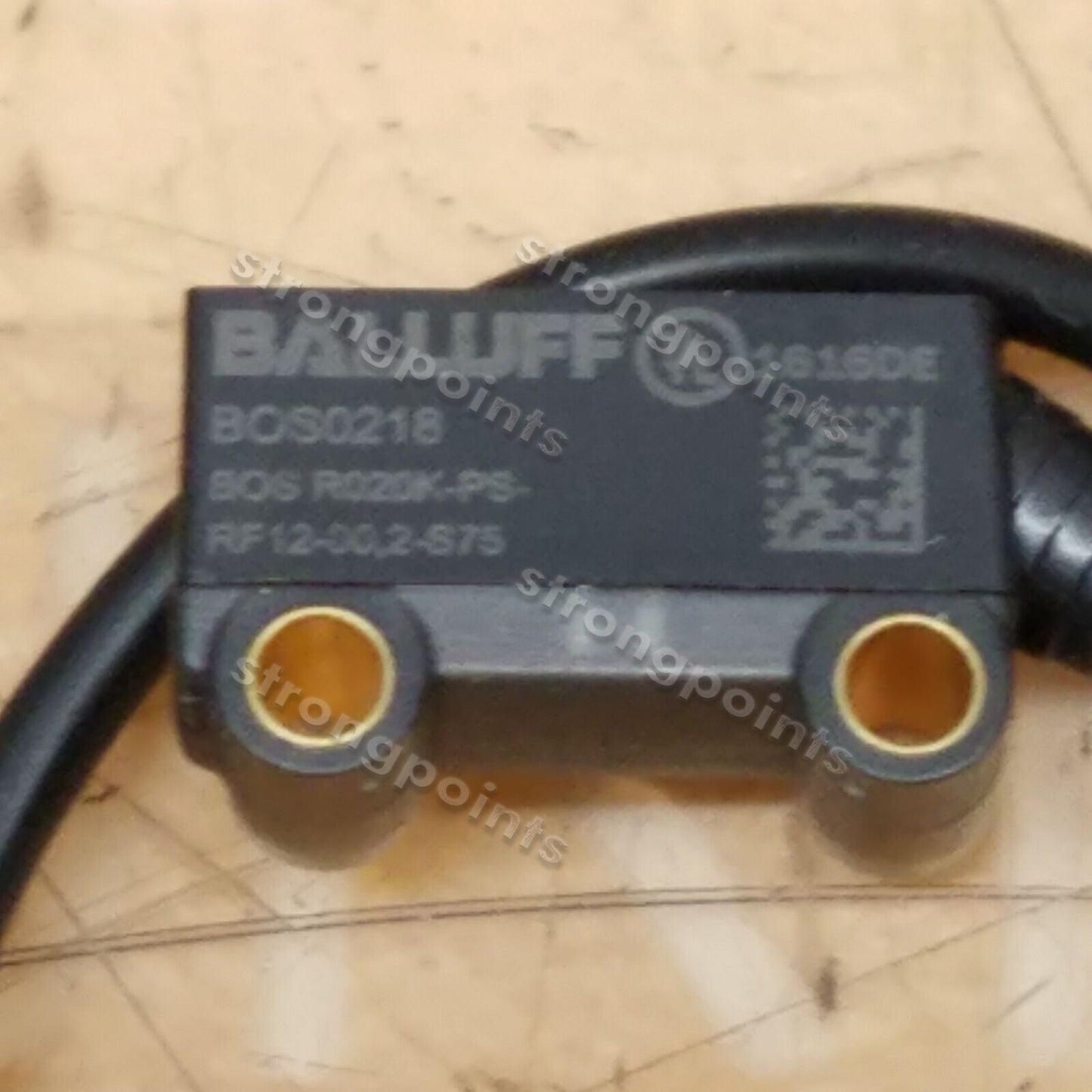 new Balluff BOS0218, BOS R020K-PS-RF12-00,2-S75 Photoelectric Sensor 1PC