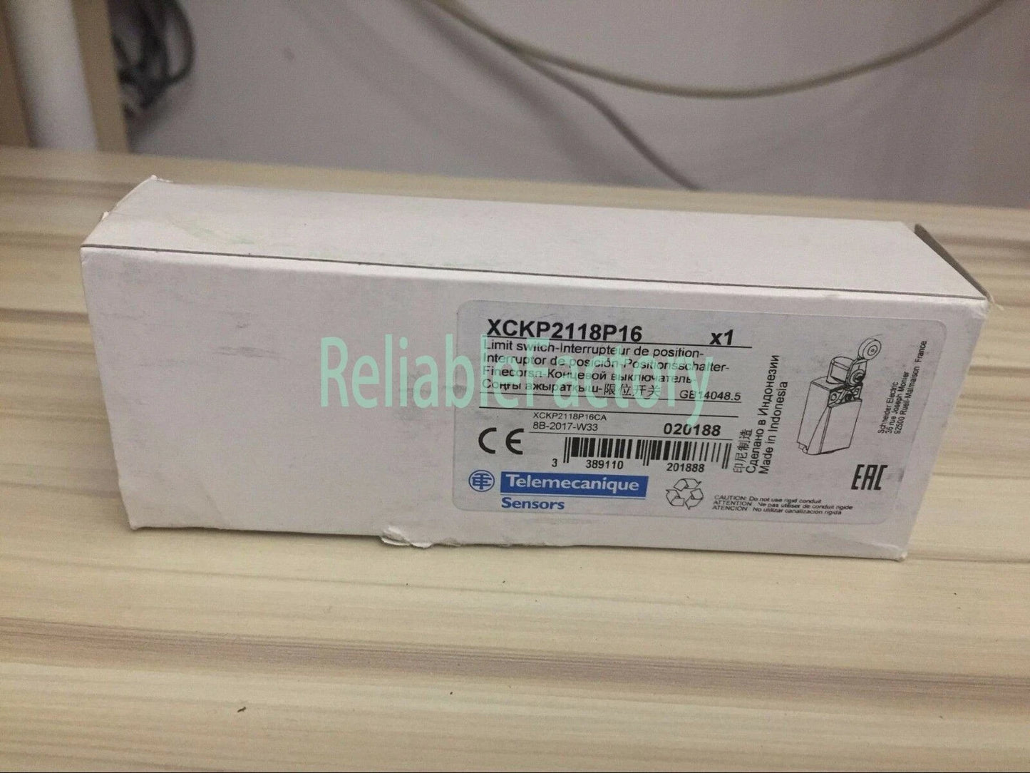 1PC XCKP2118P16 Limit Switch Free Shipping
